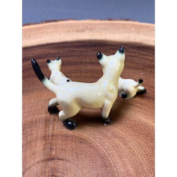 Vintage Japanese Porcelain Siamese Cat Figurines Set of 3 - Picture 4 of 11